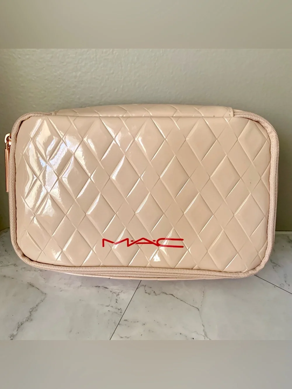 M·A·C Beige Quilted Plastic Makeup Bag with Zipper Cosmetic Case Organizer.